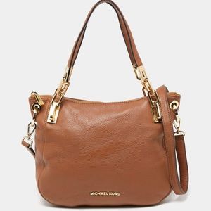 Authentic Michael Kors Leather Shoulder Bag in Camel